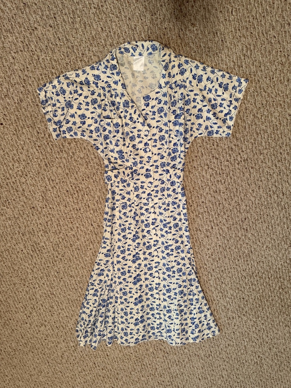 Byer Too Floral Blue and White Midi Dress - Women's - Picture 2 of 3